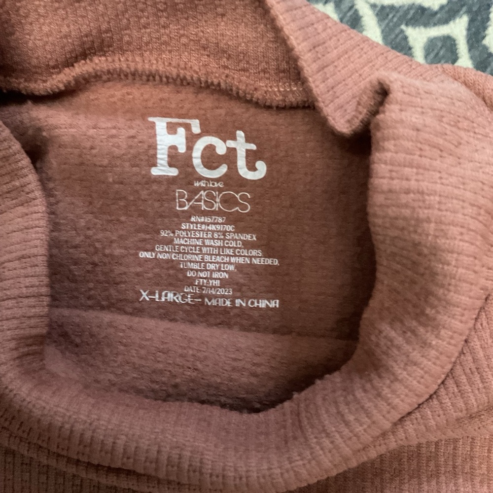 Fct Basics Ribbed Brown Sweater